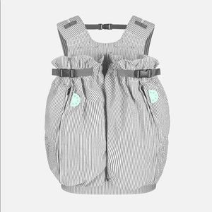 Twin Weego Carrier... great condition! So fun to carry little babies in!